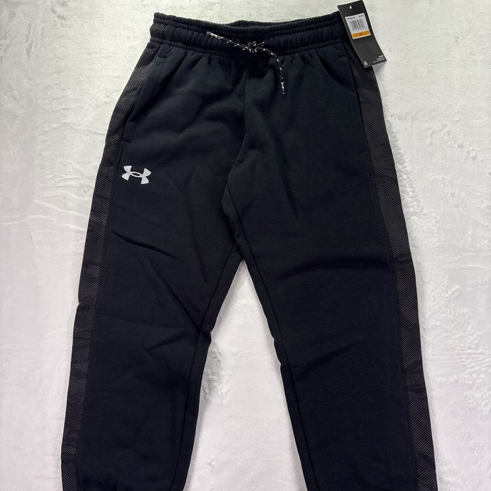 Under Armour Half Tone Reaper Boy's Youth Small Fleece Joggers Black NWT $34